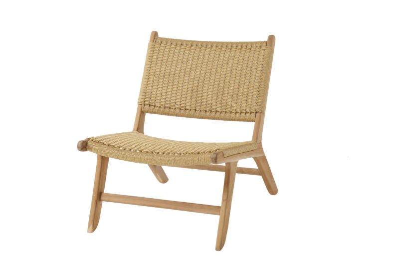 WOODEN LOUNGE CHAIR