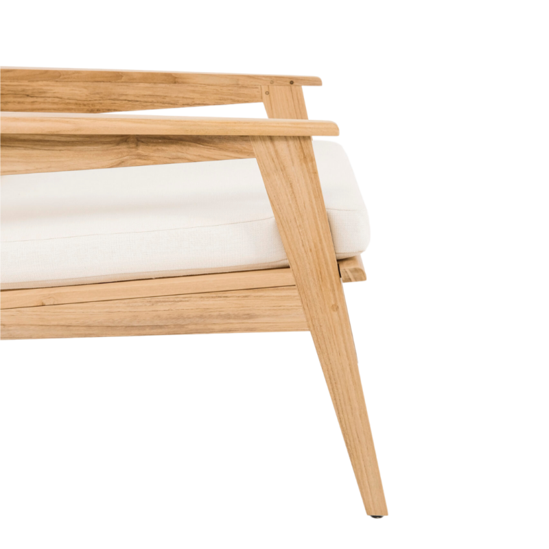 poolside lounge chair