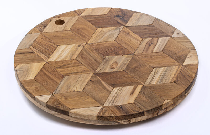 CUTTING BOARD
