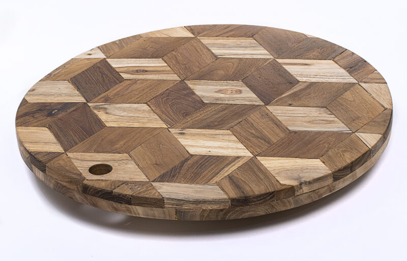 CUTTING BOARD